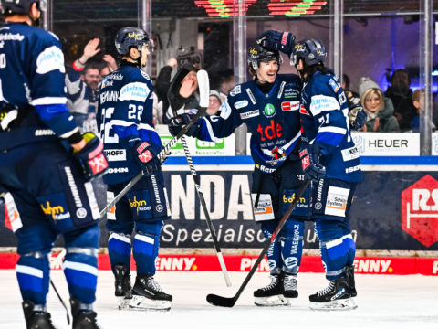 PENNY DEL Photo-Sharing